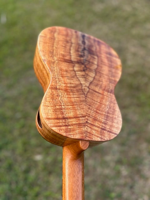 Custom Maui Tenor Ukulele by Jesse Mendes – 5A Curly Koa + Ocean Blue Detail
