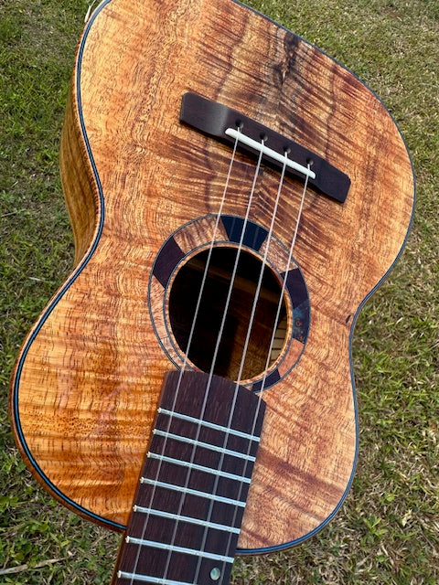 Custom Maui Tenor Ukulele by Jesse Mendes – 5A Curly Koa + Ocean Blue Detail