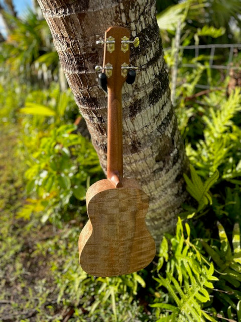 Hawaiian curly chocolate heart mango tenor ukulele