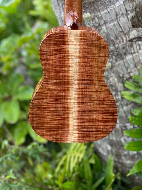 5A Curly Koa Tenor Ukulele