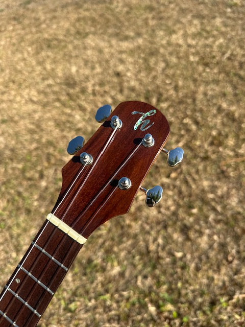 5A chocolate  Curly Koa, Gloss, Ebony, Grover Tuners